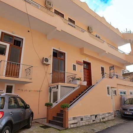 Hotel Casamia Sarandë Exterior foto